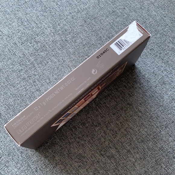 Laura Mercier Nights Out Eyeshadow Palette - Picture 2 of 6